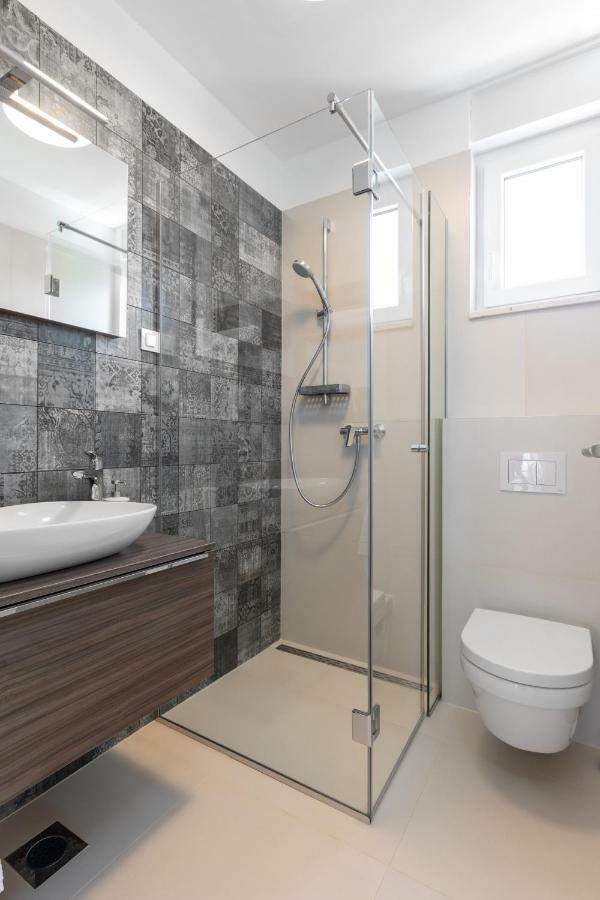 Luxury La Apartment *